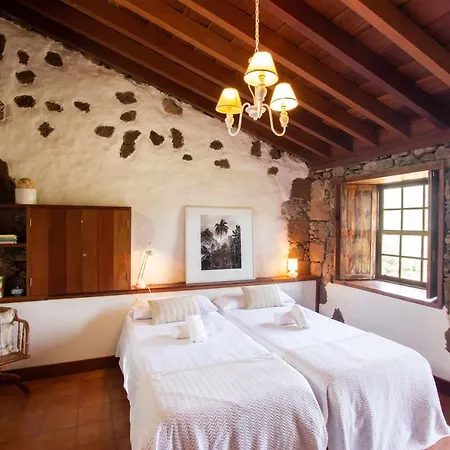 Country house Cerca De La Costa De *