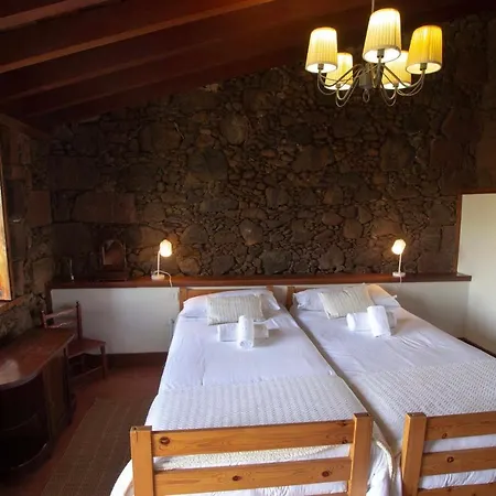 Cerca De La Costa De Country house